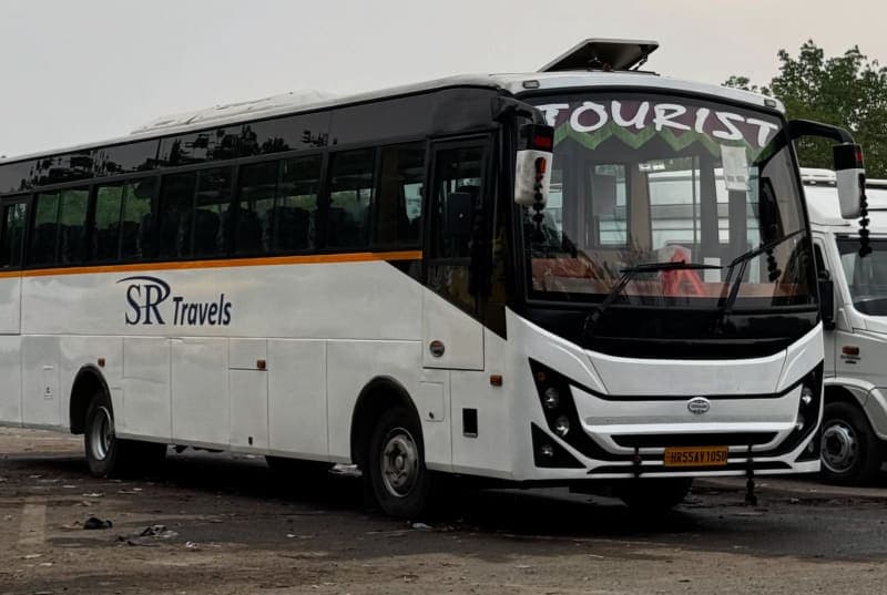 42 Seater (Coach)